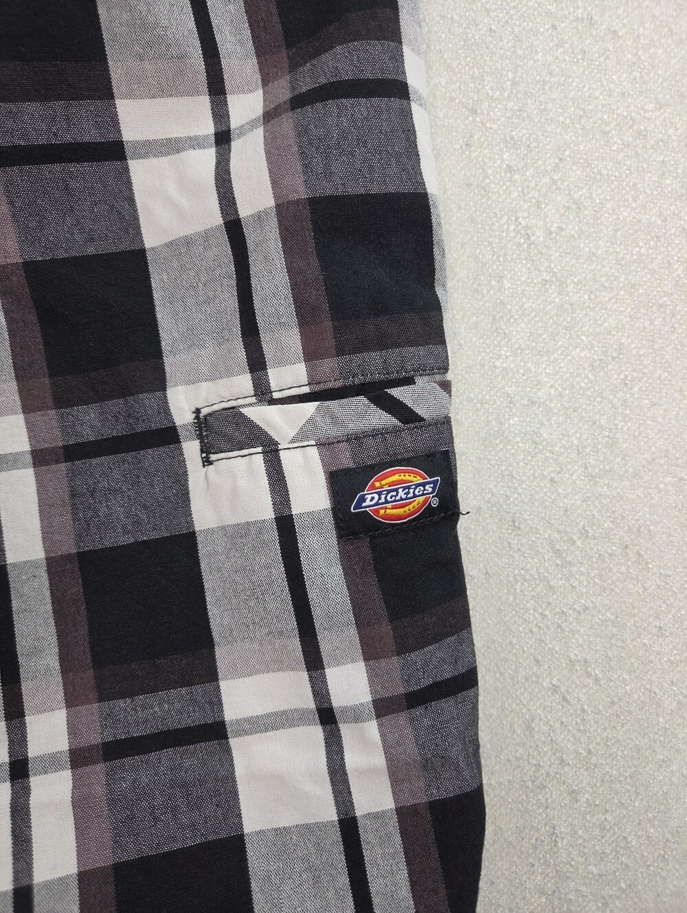 Dickies Plaid Cargo Shorts Men’s Size 34 - Picture 7 of 7